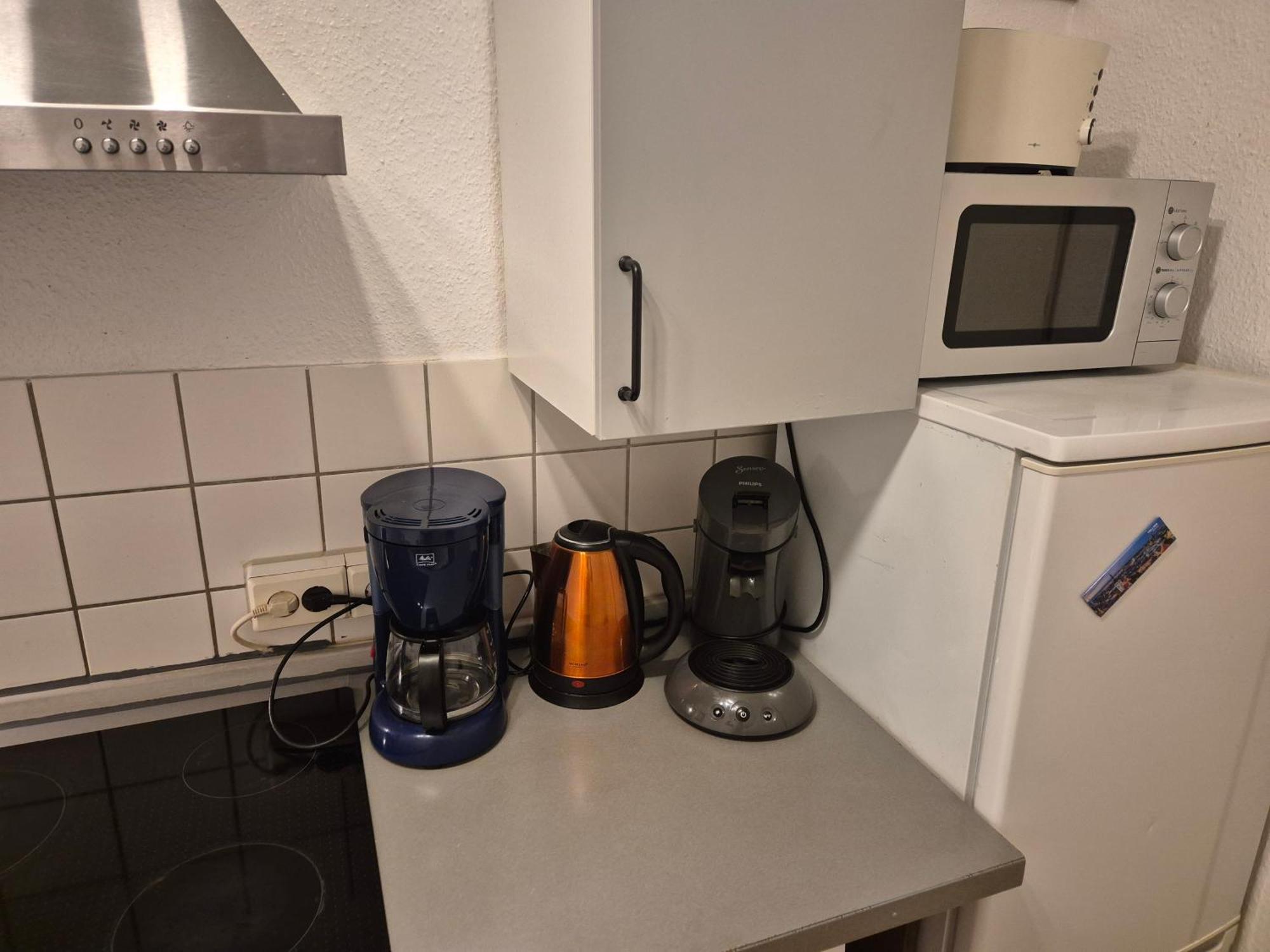 Schoene 3 Schlafzimmer Wohnung Mit 4 Dopplbetten Берлін Екстер'єр фото